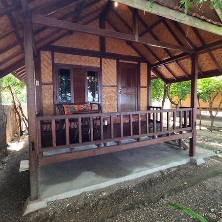Maryan Moyo Bungalows & Resto Moyo Island Exterior photo