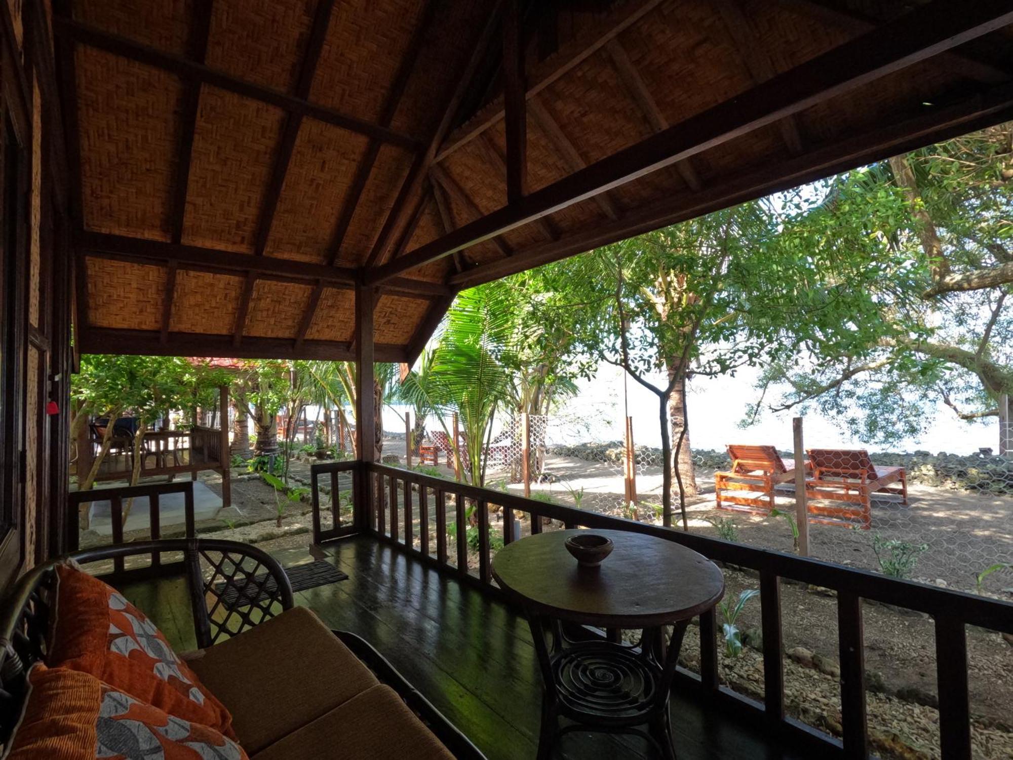 Maryan Moyo Bungalows & Resto Moyo Island Exterior photo