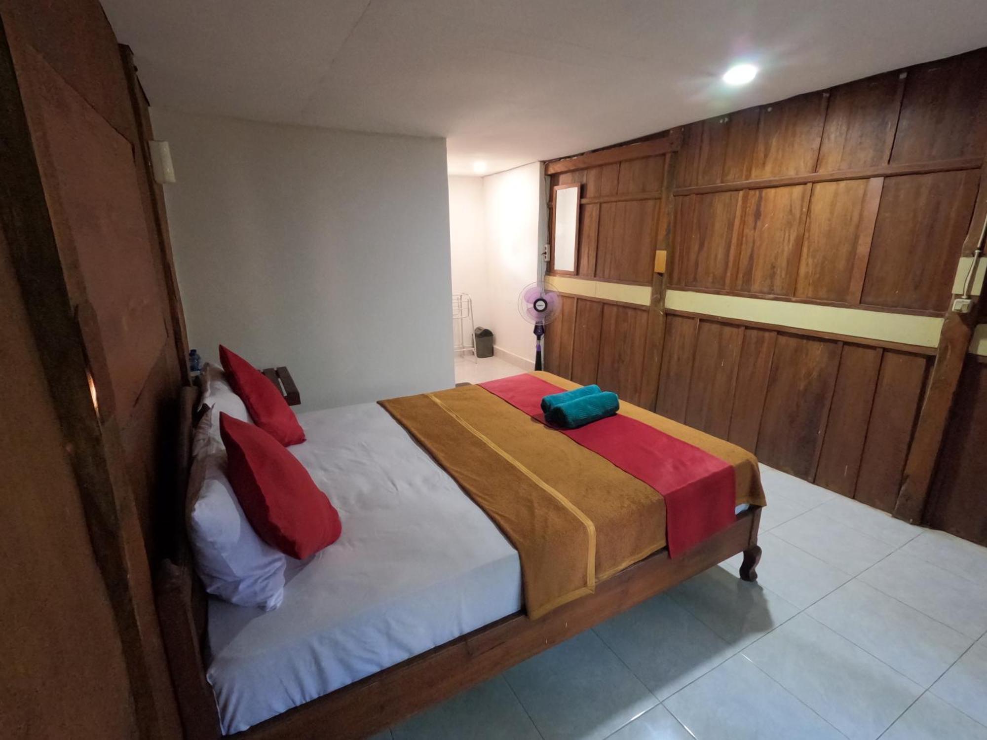 Maryan Moyo Bungalows & Resto Moyo Island Exterior photo